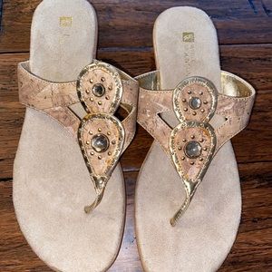White Mountain sandals